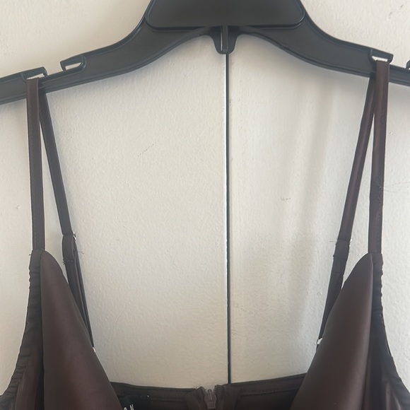 💥LAST ONENWT ASOS Parisian satin cami strap mini dress in chocolate brown - Picture 8 of 17